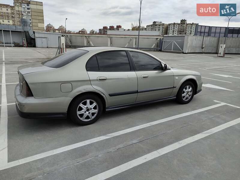 Седан Chevrolet Evanda 2005 в Києві