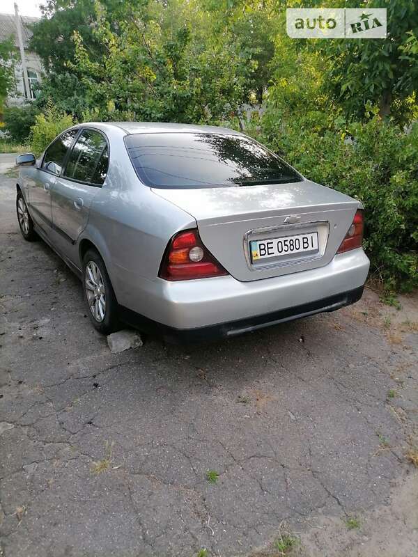 Седан Chevrolet Evanda 2005 в Николаеве