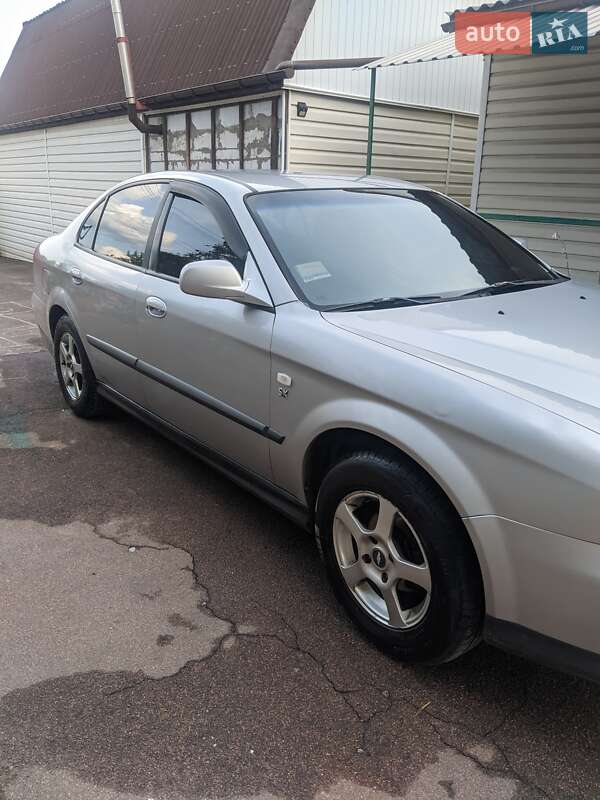 Седан Chevrolet Evanda 2006 в Киеве