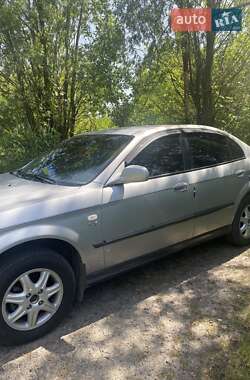 Седан Chevrolet Evanda 2005 в 