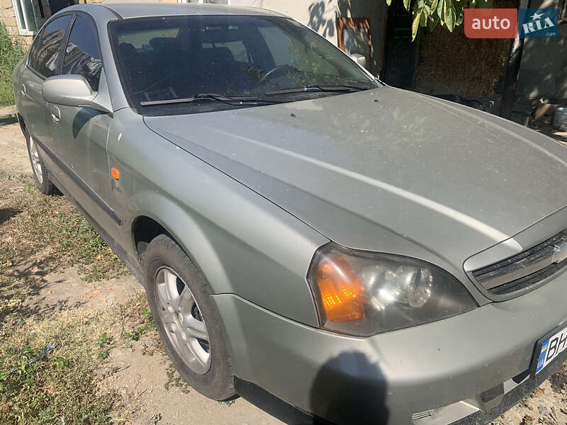 Седан Chevrolet Evanda 2004 в Тарутине