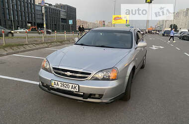 Седан Chevrolet Evanda 2005 в Києві