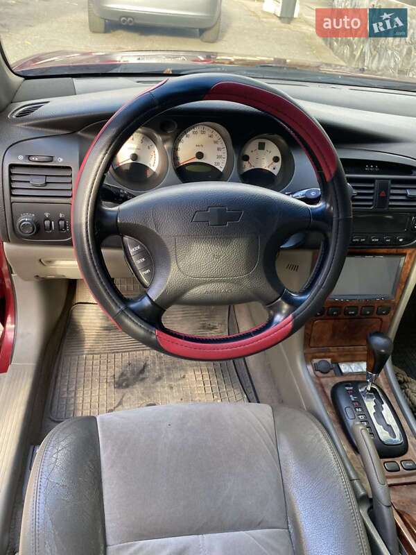 Седан Chevrolet Evanda 2004 в Николаеве