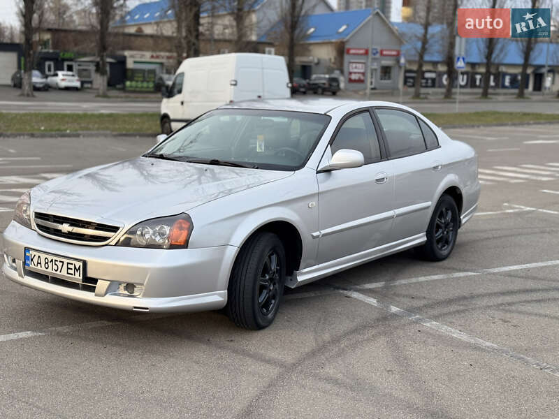 Седан Chevrolet Evanda 2006 в Киеве