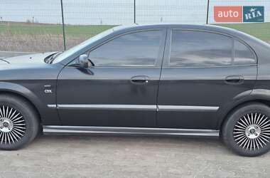 Седан Chevrolet Evanda 2005 в 