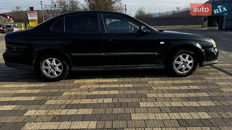 Седан Chevrolet Evanda 2005 в Сваляве