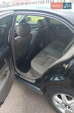 Седан Chevrolet Evanda 2005 в 