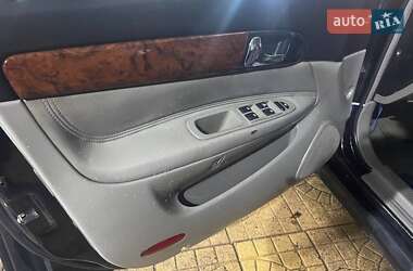 Седан Chevrolet Evanda 2005 в 