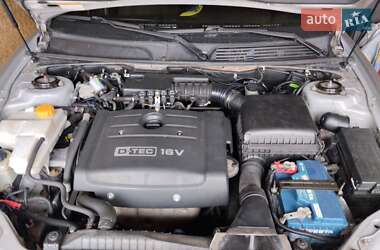 Седан Chevrolet Evanda 2005 в 