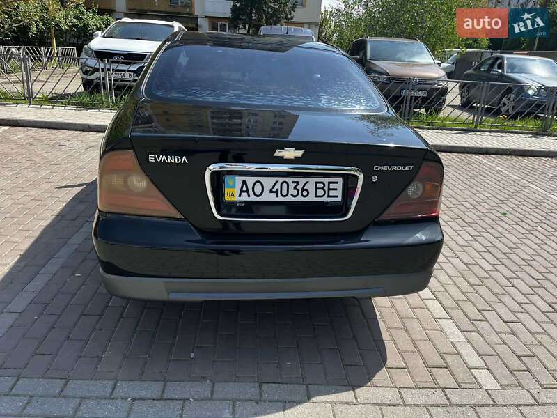 Седан Chevrolet Evanda 2005 в Ужгороде