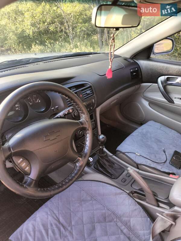 Седан Chevrolet Evanda 2005 в Александрие