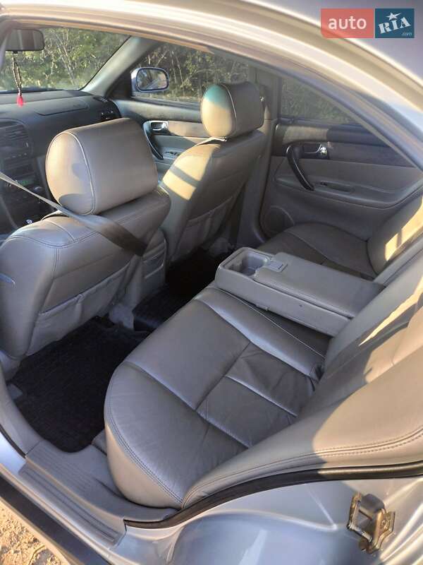 Седан Chevrolet Evanda 2005 в Александрие