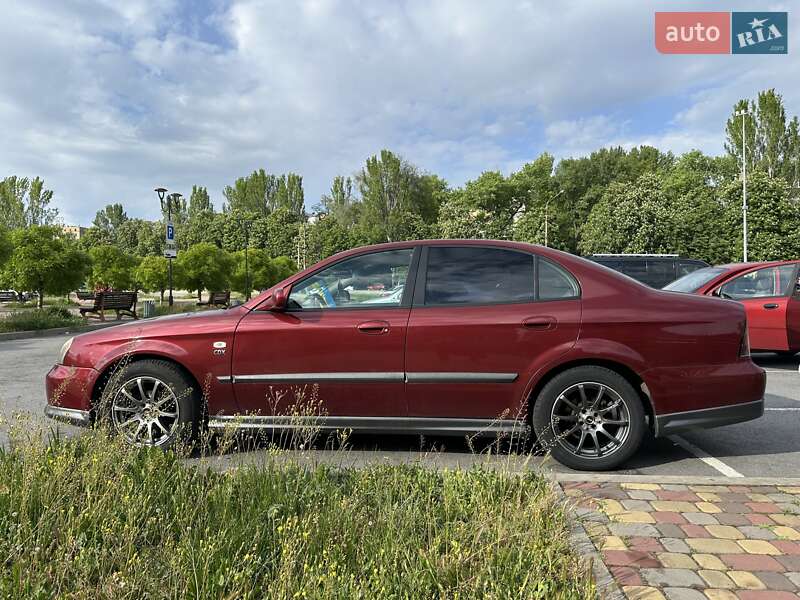Седан Chevrolet Evanda 2005 в Запорожье
