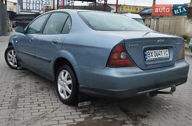 Седан Chevrolet Evanda 2005 в 