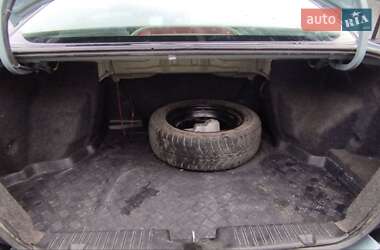 Седан Chevrolet Evanda 2005 в 