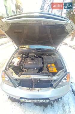 Седан Chevrolet Evanda 2005 в 