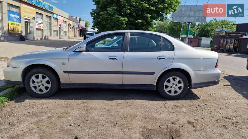 Седан Chevrolet Evanda 2005 в Днепре