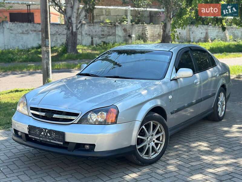 Седан Chevrolet Evanda 2006 в 