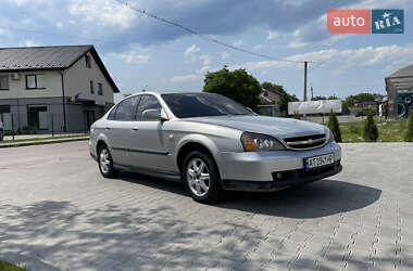 Седан Chevrolet Evanda 2005 в 