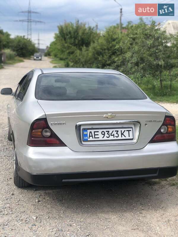 Седан Chevrolet Evanda 2006 в Боярке
