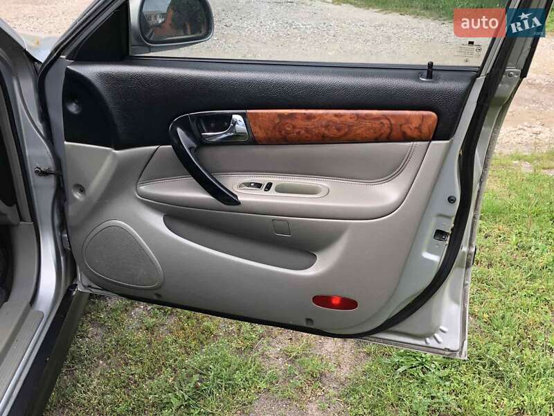 Седан Chevrolet Evanda 2006 в Боярке