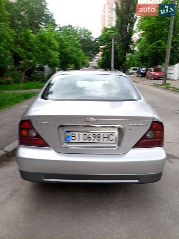 Седан Chevrolet Evanda 2006 в Киеве