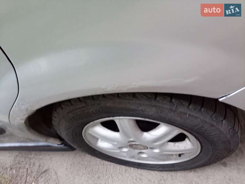 Седан Chevrolet Evanda 2006 в Киеве