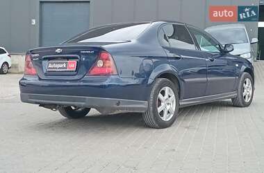 Седан Chevrolet Evanda 2005 в 