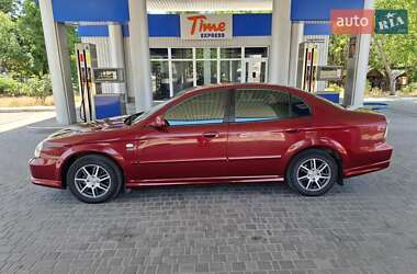 Седан Chevrolet Evanda 2004 в 