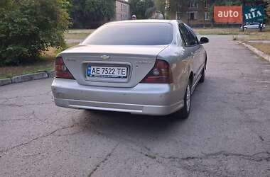 Седан Chevrolet Evanda 2005 в 