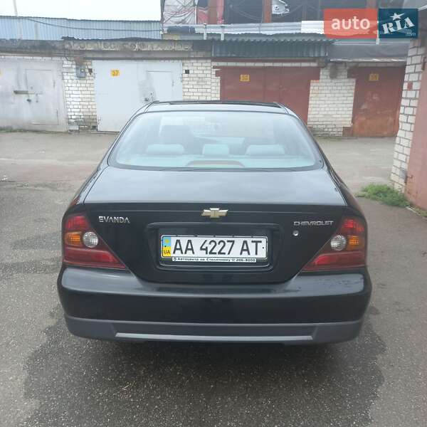 Седан Chevrolet Evanda 2005 в Киеве