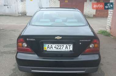 Седан Chevrolet Evanda 2005 в 