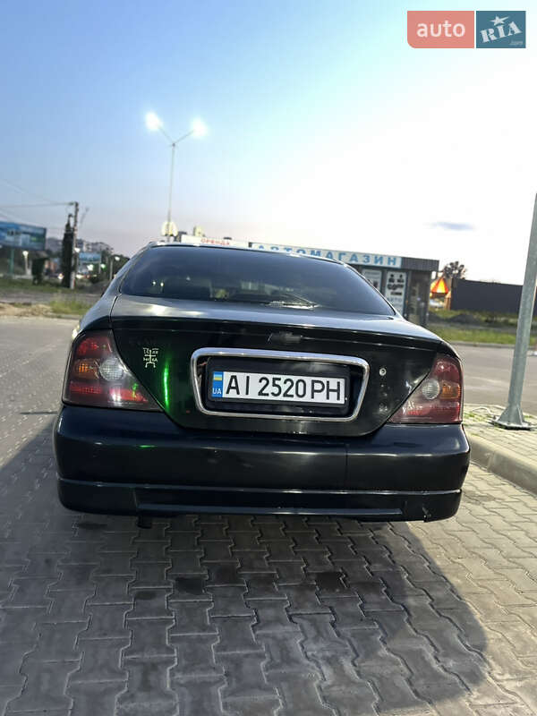 Седан Chevrolet Evanda 2005 в Киеве