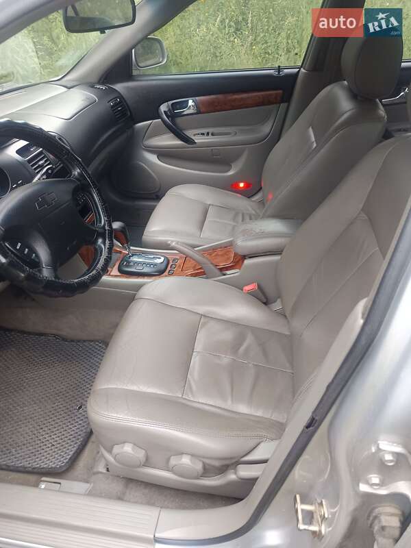 Седан Chevrolet Evanda 2006 в Овруче