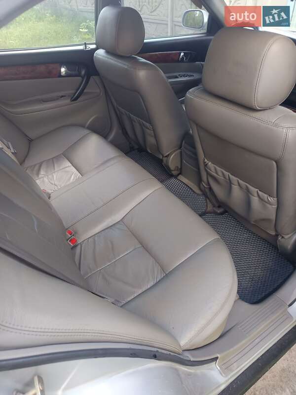 Седан Chevrolet Evanda 2006 в Овруче