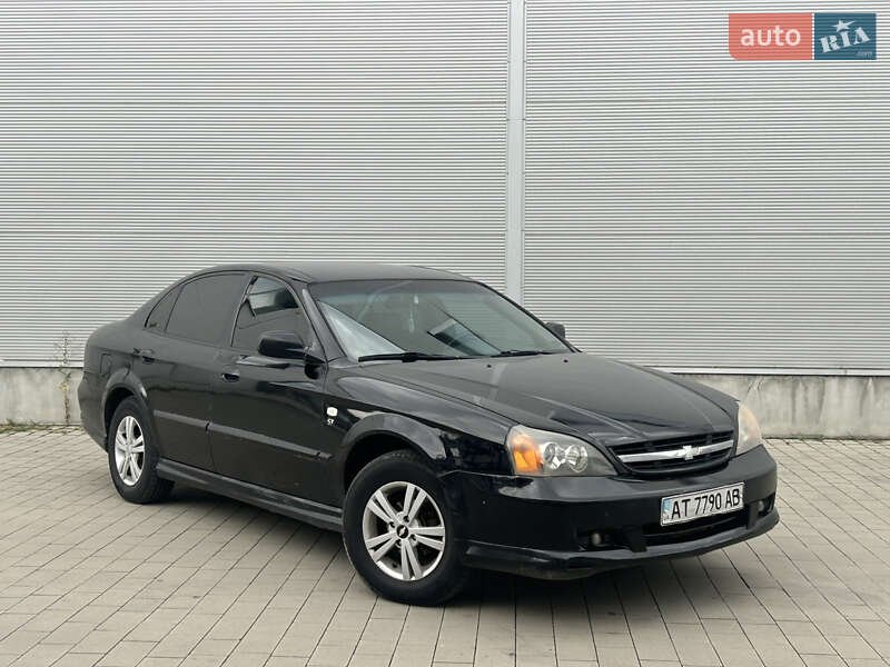 Седан Chevrolet Evanda 2005 в 