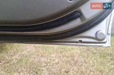 Седан Chevrolet Evanda 2006 в 