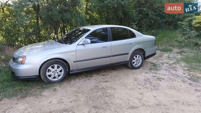 Chevrolet Evanda 2005
