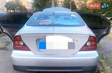 Седан Chevrolet Evanda 2005 в 