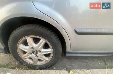 Седан Chevrolet Evanda 2005 в 