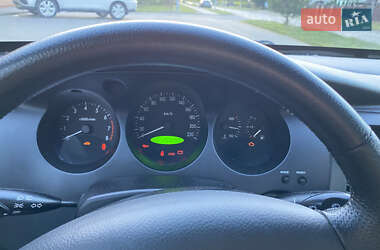 Седан Chevrolet Evanda 2005 в 