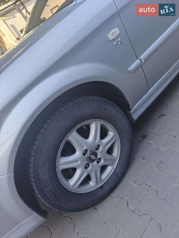 Седан Chevrolet Evanda 2006 в Сумах фото 7 Седан Chevrolet Evanda 2006 в Сумах