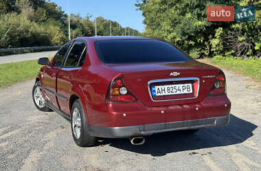 Седан Chevrolet Evanda 2005 в 