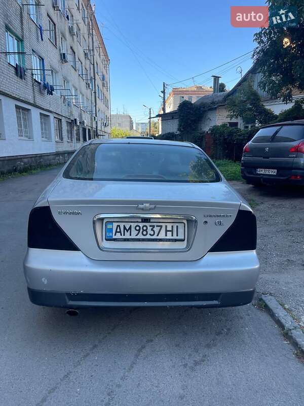 Седан Chevrolet Evanda 2006 в Житомире