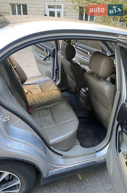 Седан Chevrolet Evanda 2005 в 