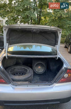 Седан Chevrolet Evanda 2005 в 