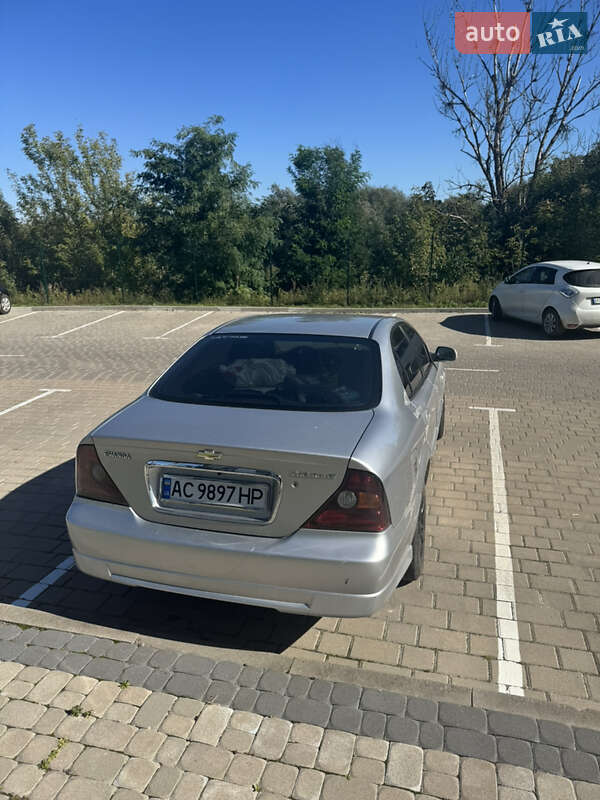 Седан Chevrolet Evanda 2006 в Луцке