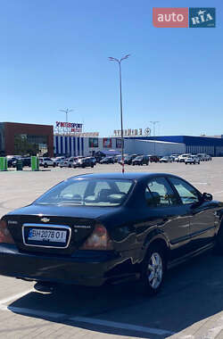 Седан Chevrolet Evanda 2006 в 
