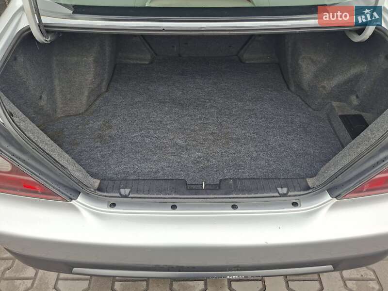 Седан Chevrolet Evanda 2005 в Чернигове