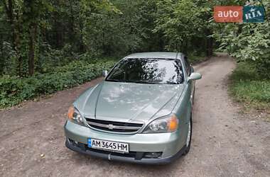Седан Chevrolet Evanda 2004 в Житомирі